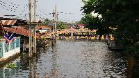 Fiets en boot Het andere gezicht van Bangkok