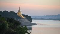 Langs de oevers van de Irriwaddy 10 dagen