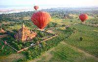 Ballonvaart boven Bagan