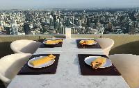 Culinair feest in de wolken op Bangkok Balcony Lekker eten in Thailand