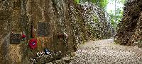 Erawan Waterval en de Hellfire Pass Leuke dagtrip Kanchanaburi dag tour