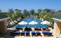 Phuket Graceland Resort aan het strand