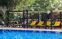 Tropica Bungalow Hotel Phuket uitgaansleven