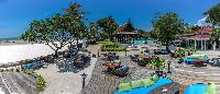 Centara Grand Beach Resort hua hin aan het strand